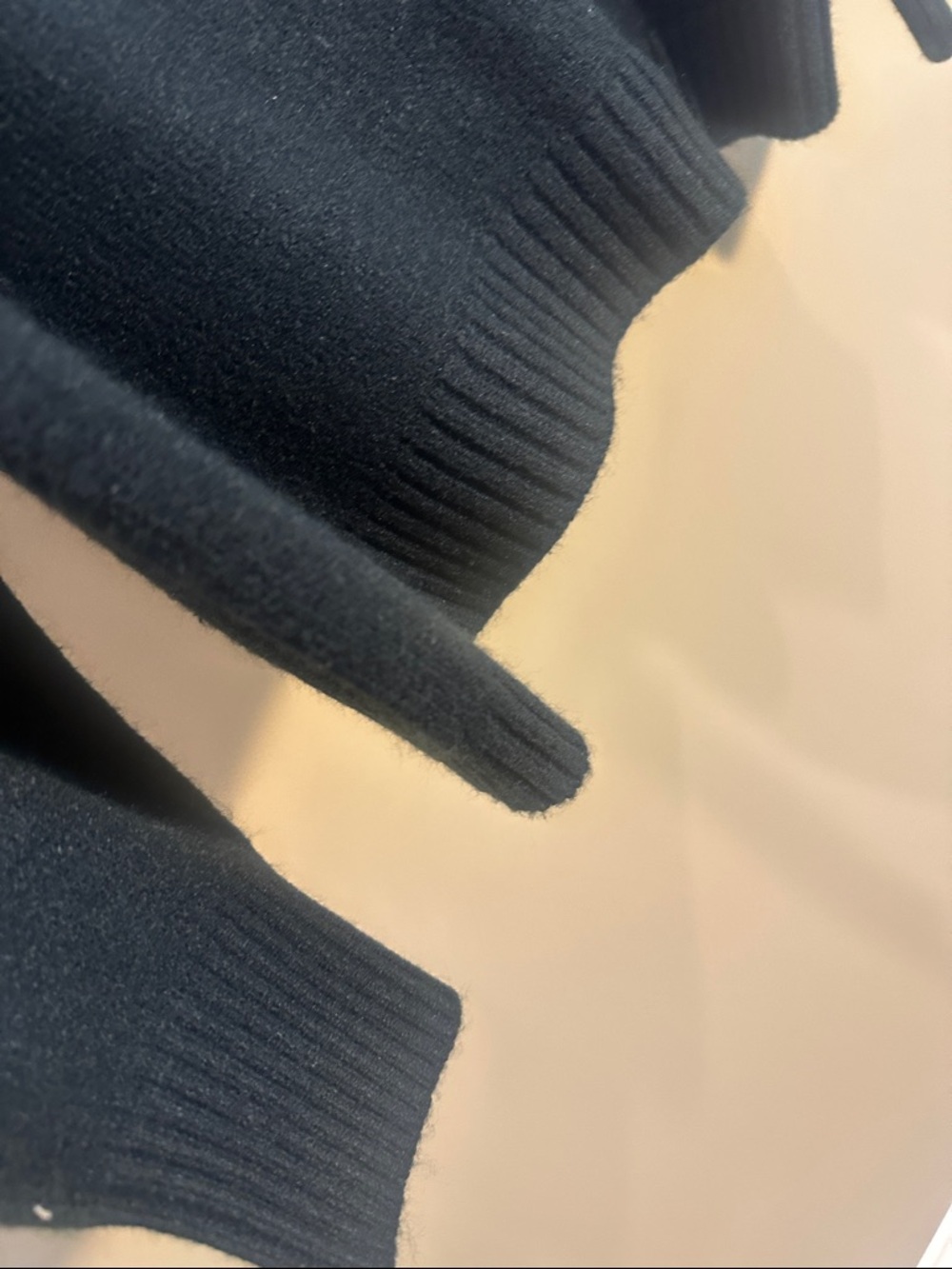 Chanel Sweater - Picture 5 of 6